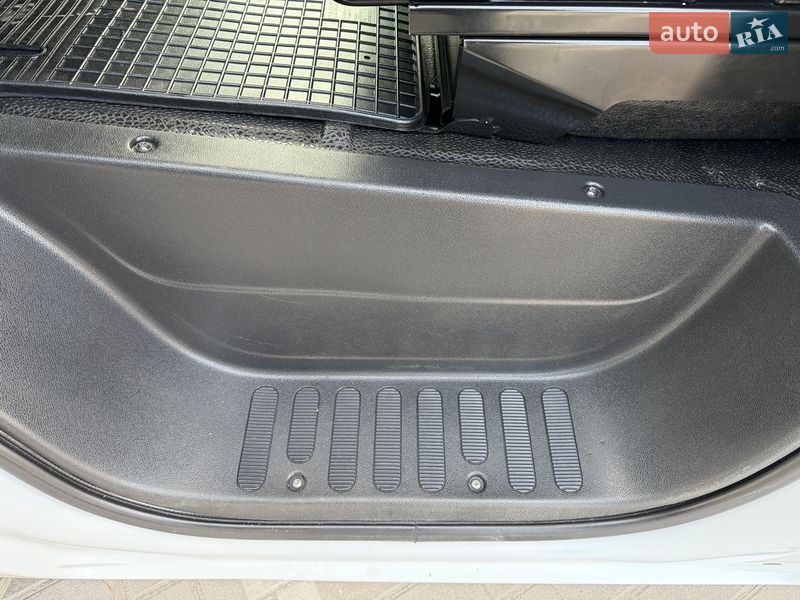 Вантажний фургон Renault Master 2023 в Дубні