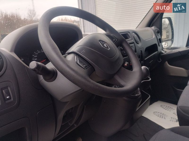 Грузовой фургон Renault Master 2017 в Дубно