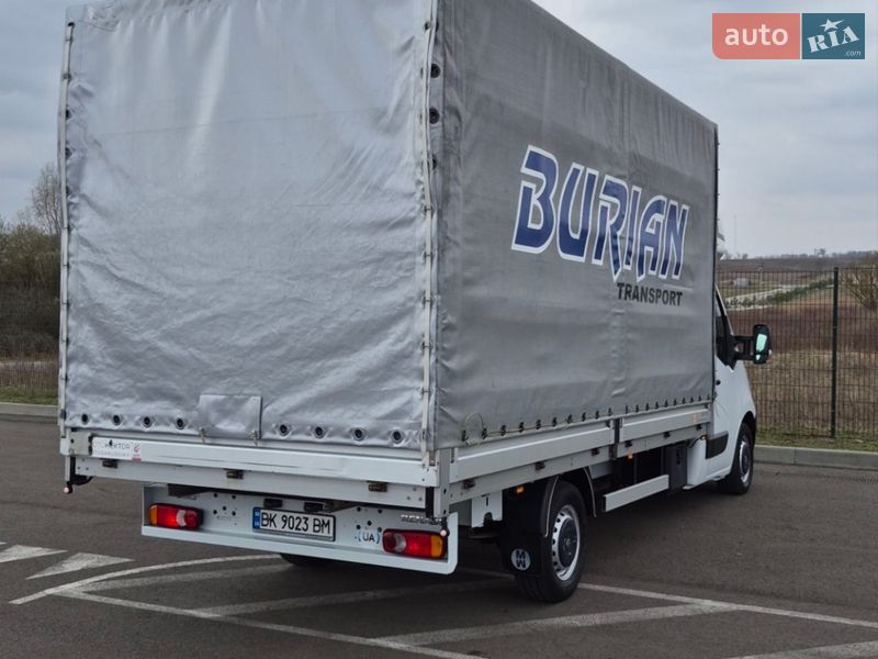 Вантажний фургон Renault Master 2014 в Рівному