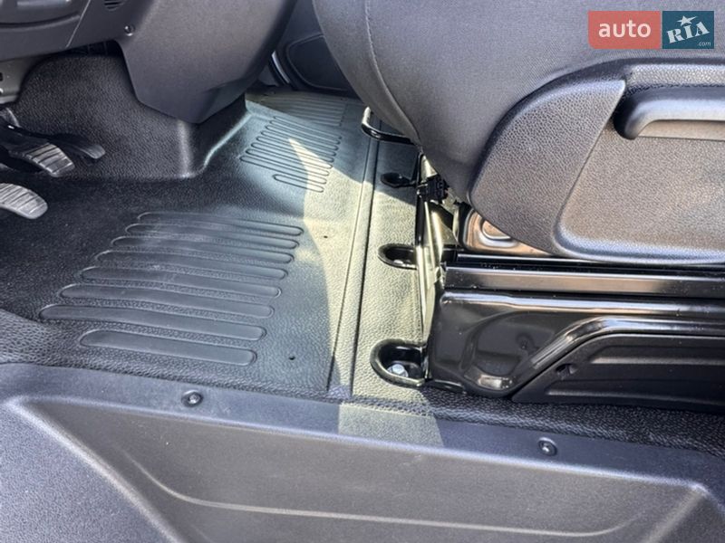 Грузовой фургон Renault Master 2022 в Киеве