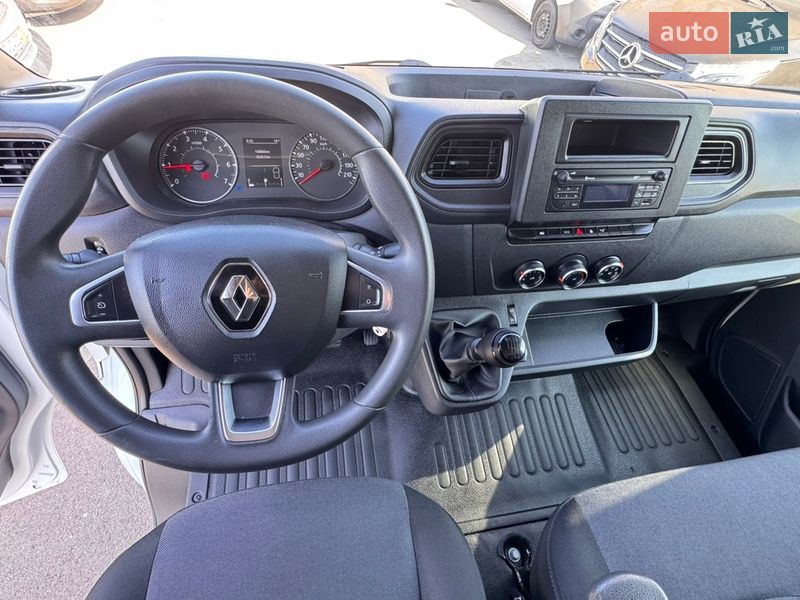 Грузовой фургон Renault Master 2022 в Киеве