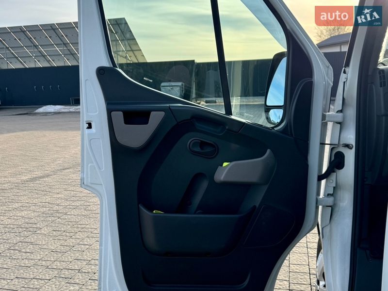 Автовоз Renault Master 2018 в Самборе