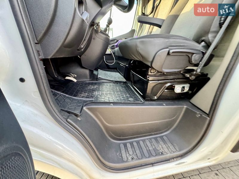 Автовоз Renault Master 2018 в Самборе