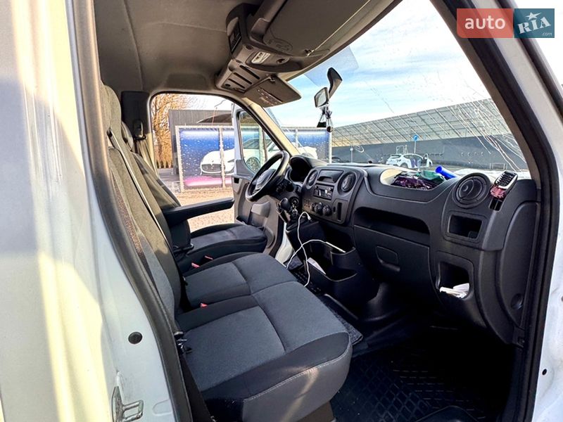 Автовоз Renault Master 2018 в Самборе