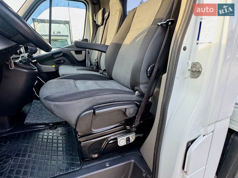 Автовоз Renault Master 2018 в Самборе