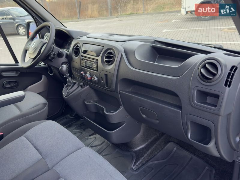 Вантажний фургон Renault Master 2019 в Дубні