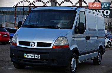 Вантажний фургон Renault Master 2004 в Черкасах