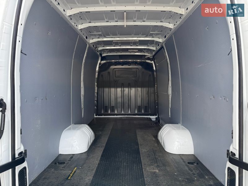 Грузовой фургон Renault Master 2018 в Львове