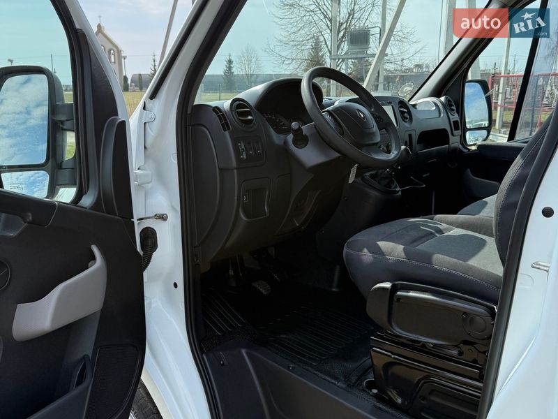 Грузовой фургон Renault Master 2018 в Львове