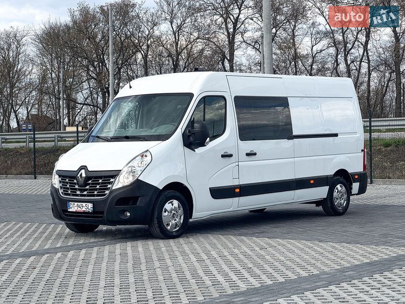 Грузовой фургон Renault Master 2015 в Ровно