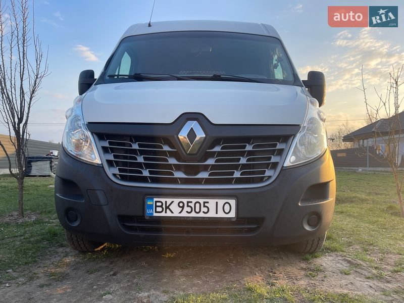 Вантажний фургон Renault Master 2015 в Рокитному