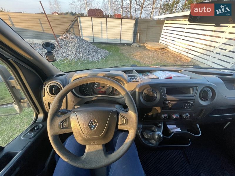 Вантажний фургон Renault Master 2015 в Рокитному