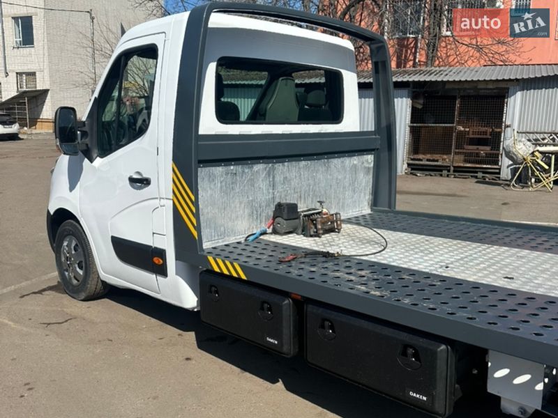 Автовоз Renault Master 2011 в Черкассах