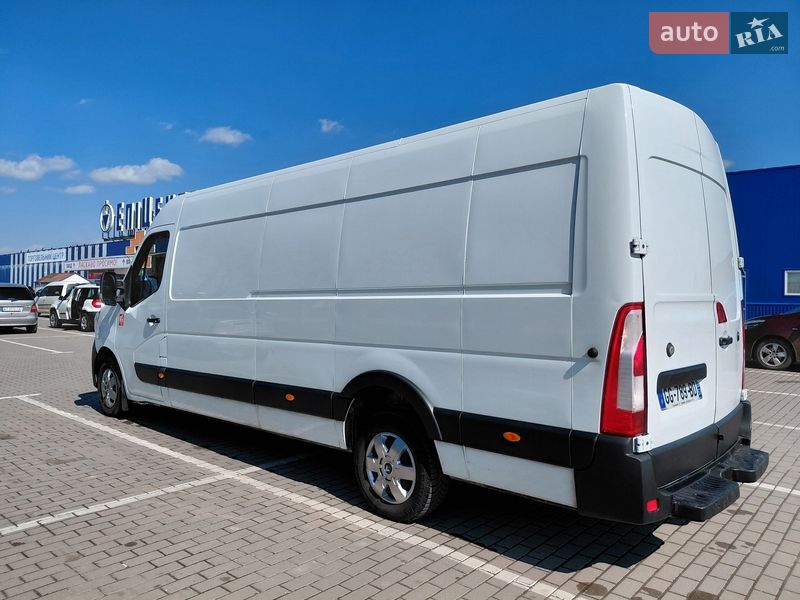Вантажний фургон Renault Master 2023 в Івано-Франківську