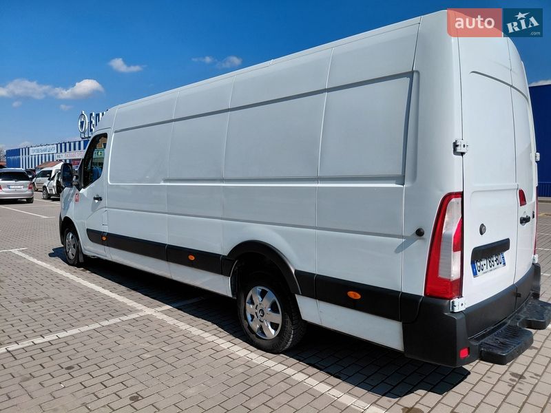 Вантажний фургон Renault Master 2023 в Івано-Франківську