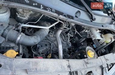 Грузопассажирский фургон Renault Master 2015 в Киеве
