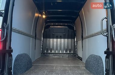 Грузовой фургон Renault Master 2020 в Львове