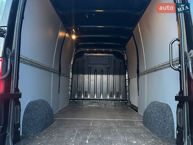 Грузовой фургон Renault Master 2020 в Львове
