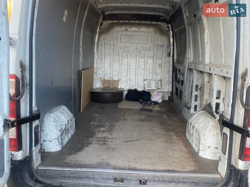 Грузовой фургон Renault Master 2013 в Киеве