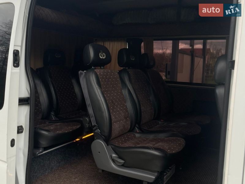 Вантажопасажирський фургон Renault Master 2015 в Долині
