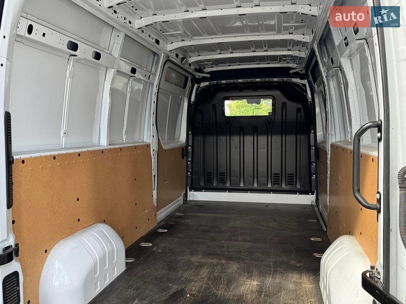Грузовой фургон Renault Master 2023 в Киеве