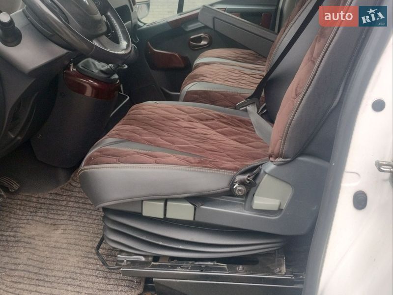 Вантажопасажирський фургон Renault Master 2015 в Костопілі