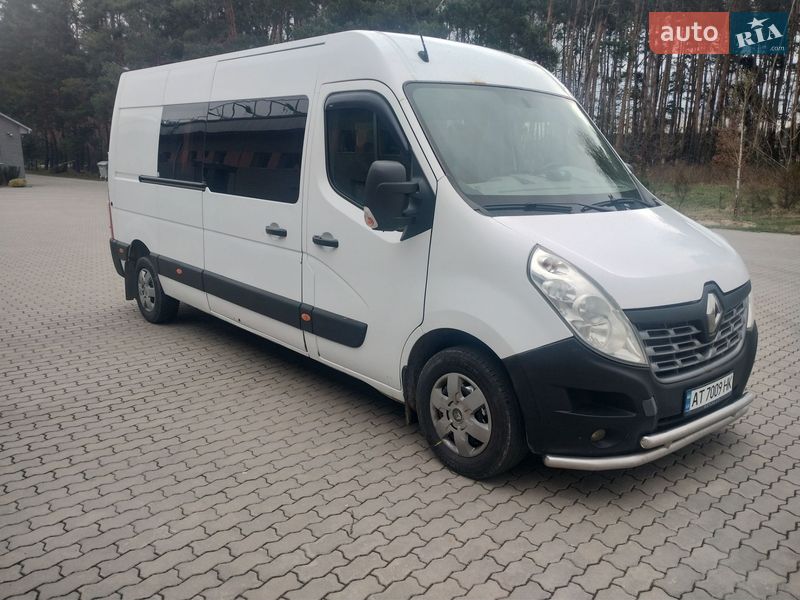 Вантажопасажирський фургон Renault Master 2015 в Костопілі