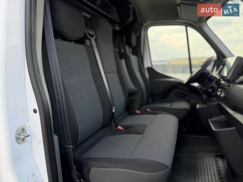 Грузовой фургон Renault Master 2021 в Дубно