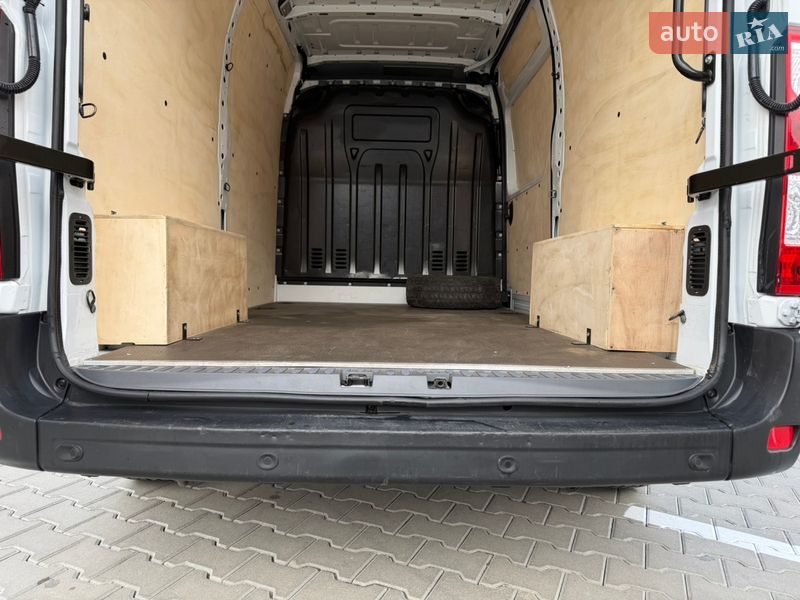 Грузовой фургон Renault Master 2021 в Дубно