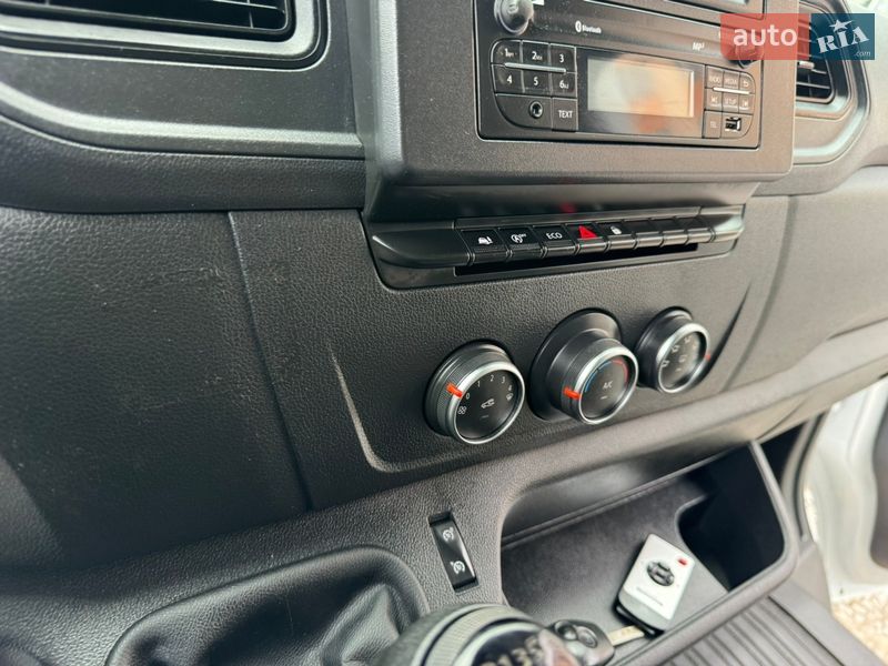 Другие грузовики Renault Master 2023 в Ровно