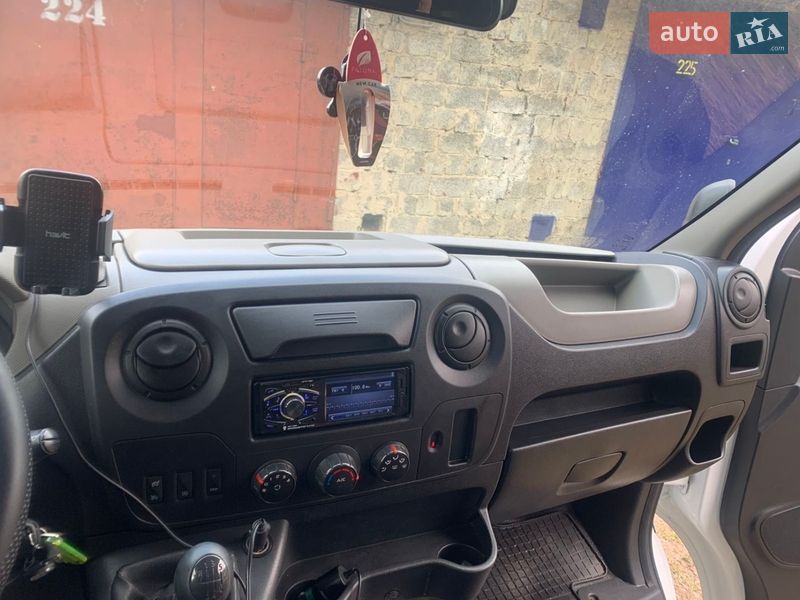 Тентованый Renault Master 2016 в Львове