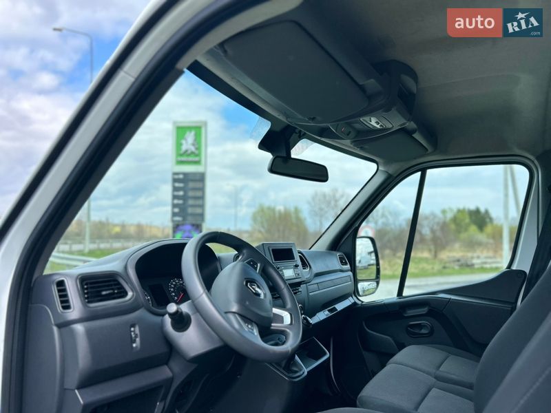 Грузовой фургон Renault Master 2024 в Стрые