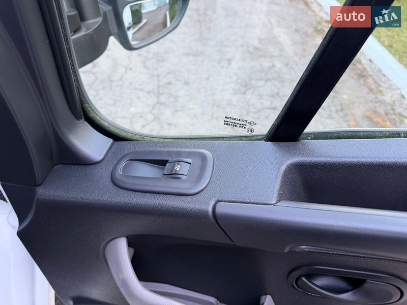 Рефрижератор Renault Master 2017 в Кореці фото 38 Рефрижератор Renault Master 2017 в Кореці