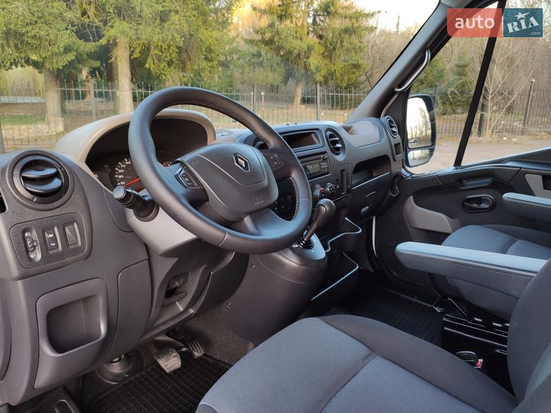 Грузовой фургон Renault Master 2017 в Бердичеве