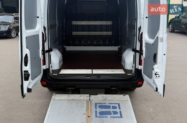 Вантажний фургон Renault Master 2021 в Луцьку