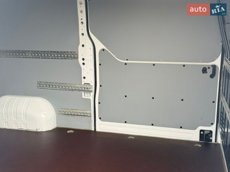 Вантажний фургон Renault Master 2021 в Луцьку