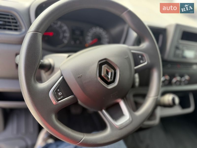 Грузовой фургон Renault Master 2022 в Дубно