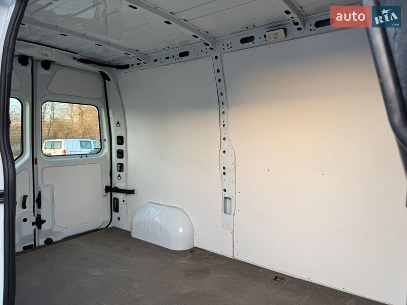 Вантажний фургон Renault Master 2021 в Бердичеві