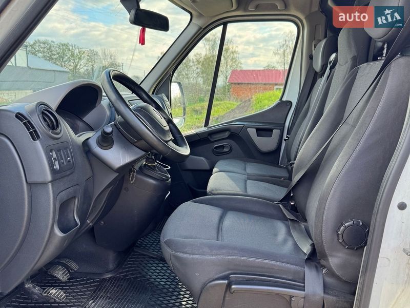 Грузовой фургон Renault Master 2017 в Ивано-Франковске