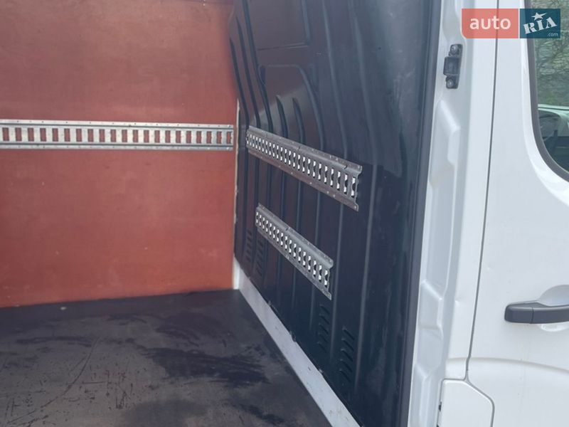 Вантажний фургон Renault Master 2018 в Луцьку