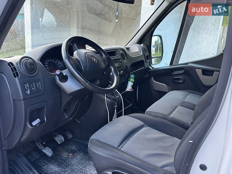 Эвакуатор Renault Master 2014 в Сваляве фото 8 Эвакуатор Renault Master 2014 в Сваляве