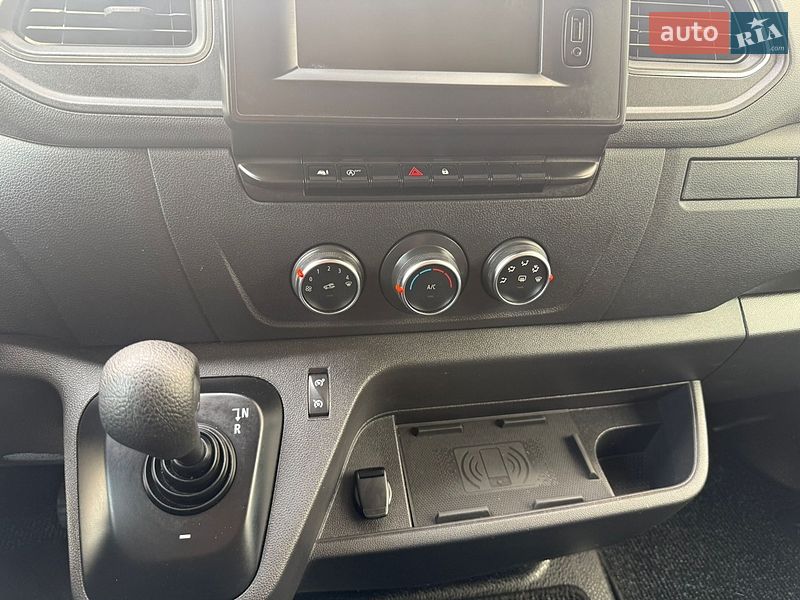 Грузовой фургон Renault Master 2021 в Дубно