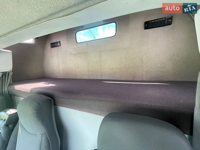 Автовоз Renault Master 2015 в Луцке