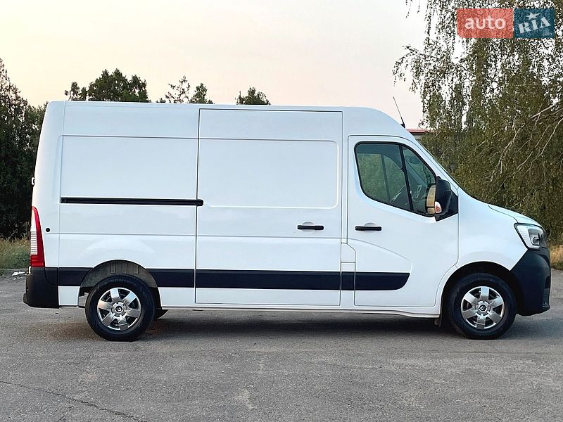Вантажний фургон Renault Master 2021 в Дніпрі