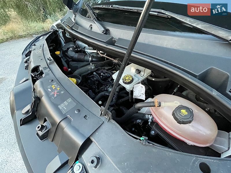 Вантажний фургон Renault Master 2021 в Дніпрі