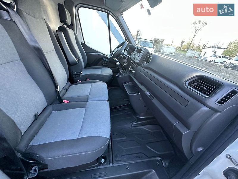 Вантажний фургон Renault Master 2022 в Ковелі