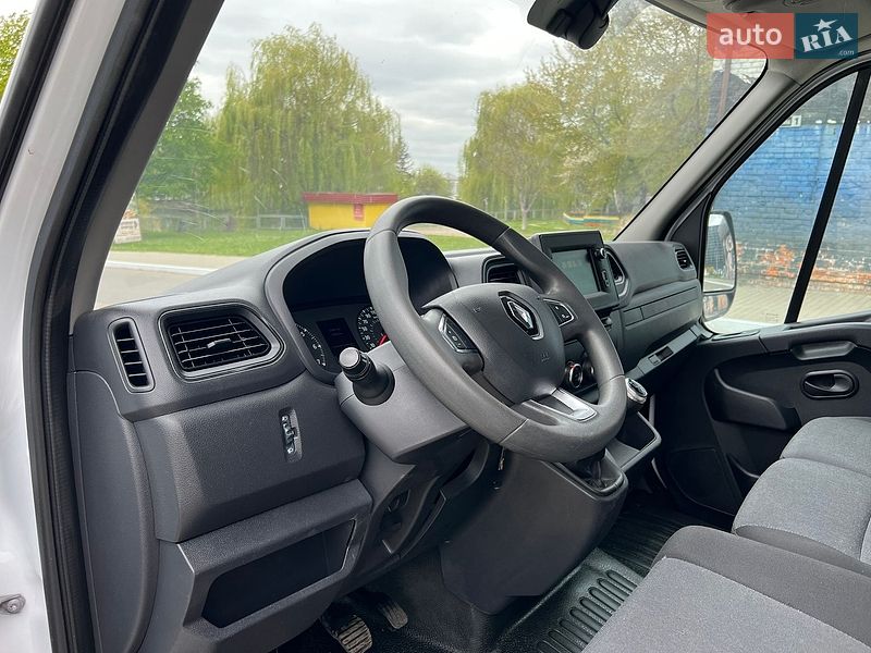 Грузовой фургон Renault Master 2021 в Луцке