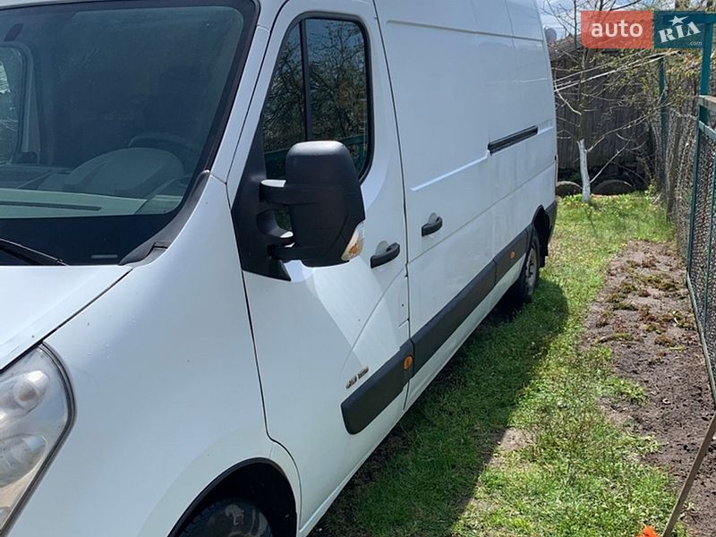Вантажний фургон Renault Master 2011 в Житомирі