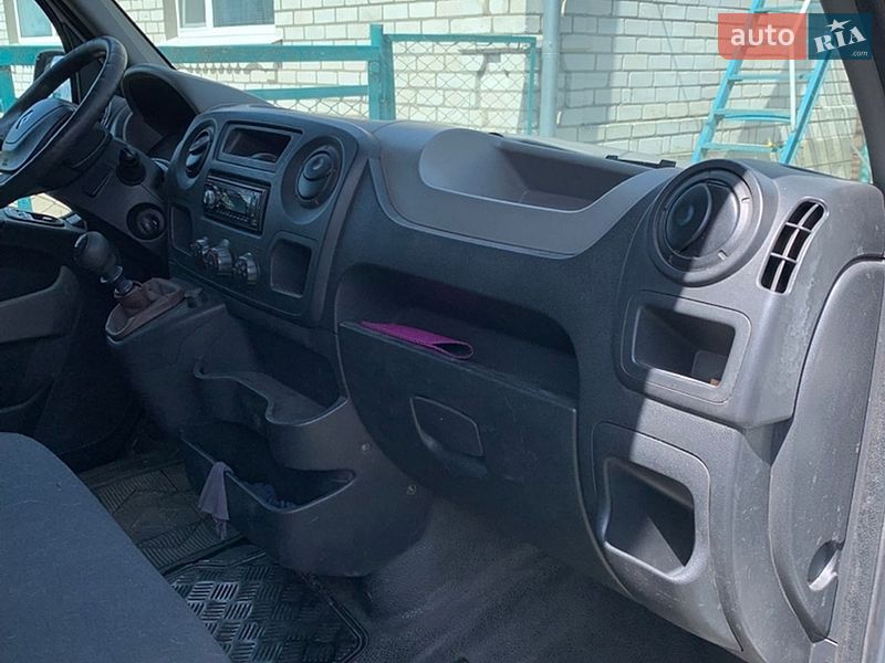 Вантажний фургон Renault Master 2011 в Житомирі
