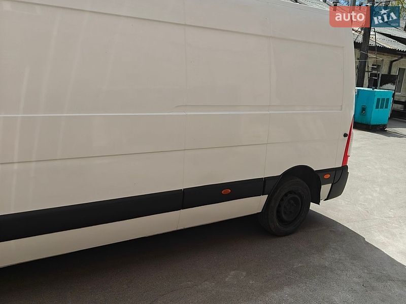 Микроавтобус грузовой (до 3,5т) Renault Master 2015 в Полтаве